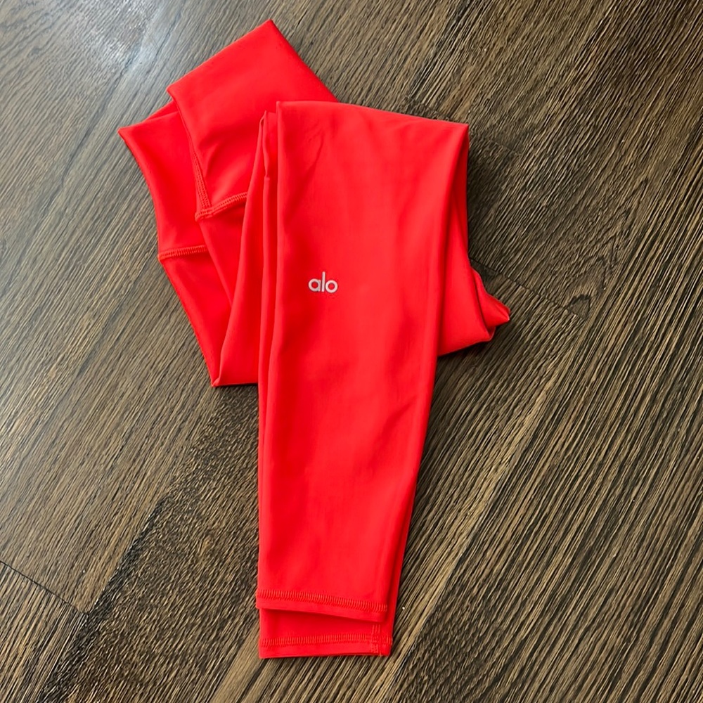 ALO Yoga 7/8 High-Waist Airlift Legging Workout Pants - Red / Cherry / XXS